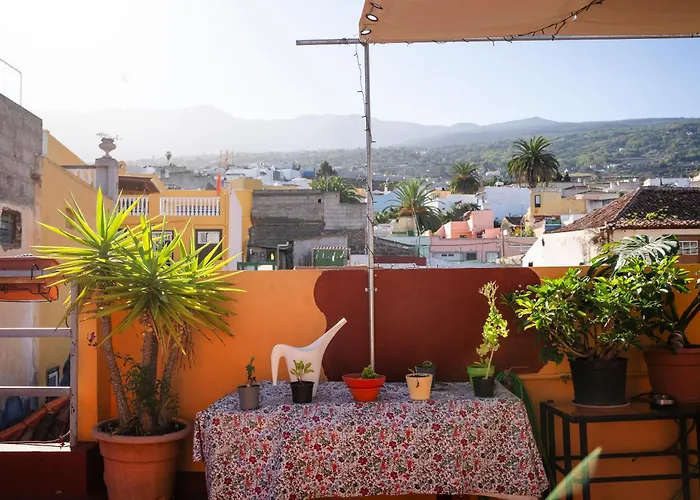 بيت شباب Tenerife